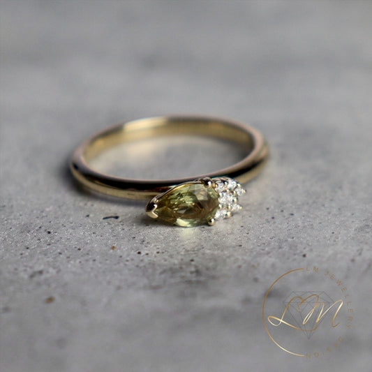 9ct Yellow Gold Petite Sapphire & Diamond Ring