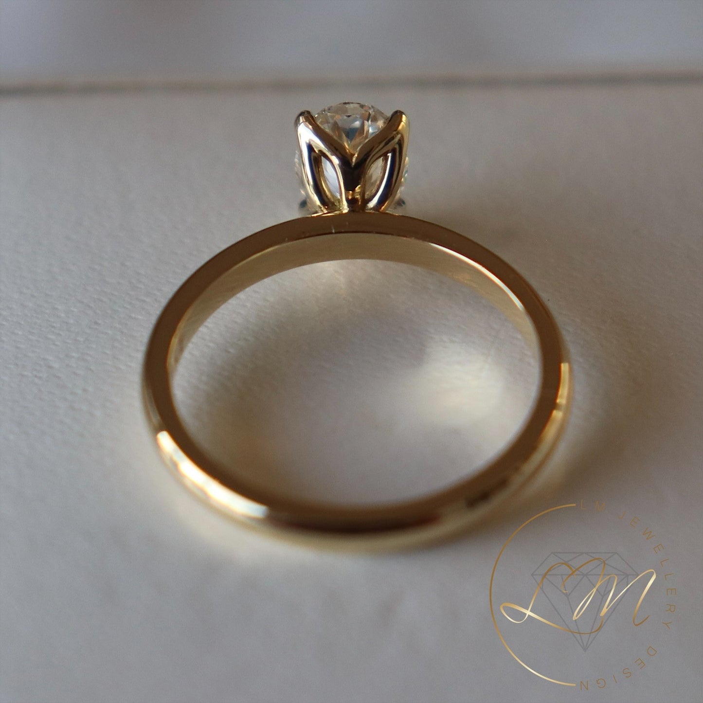 18ct Yellow Gold Petal Diamond Ring