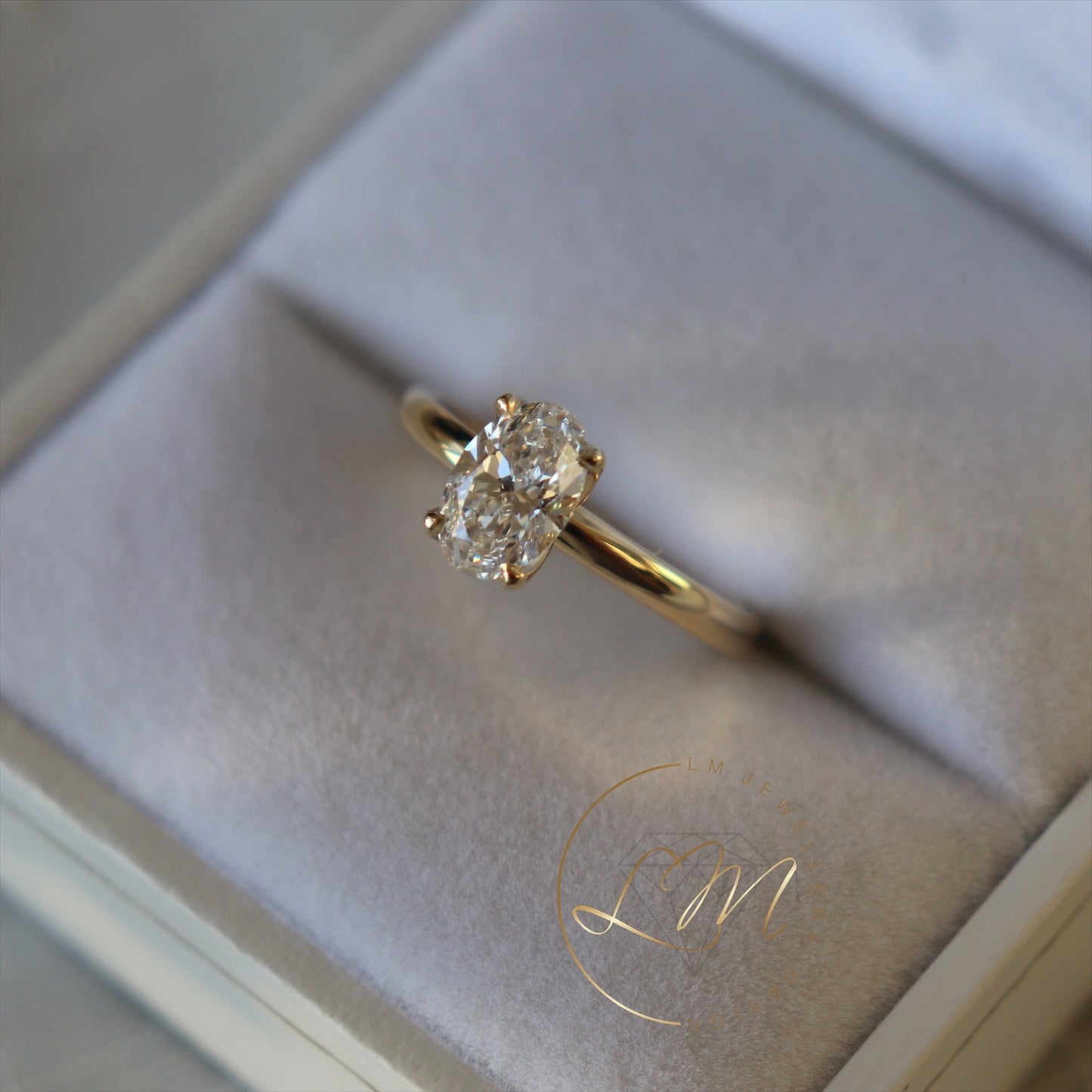 18ct Yellow Gold Petal Diamond Ring